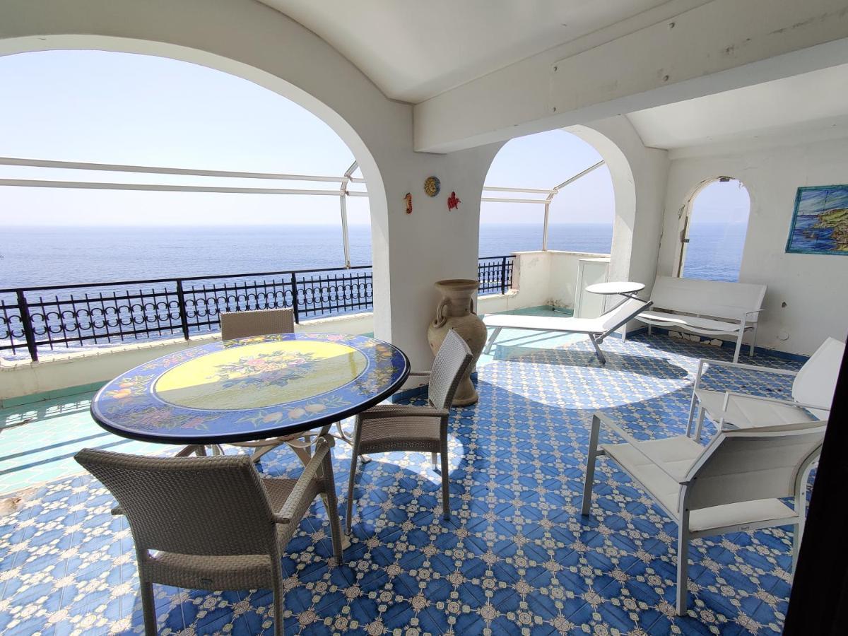 Appartamento Casa La Scogliera Praiano Esterno foto