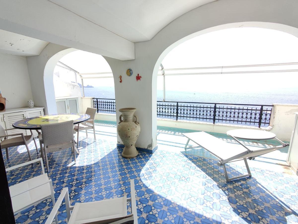 Appartamento Casa La Scogliera Praiano Esterno foto