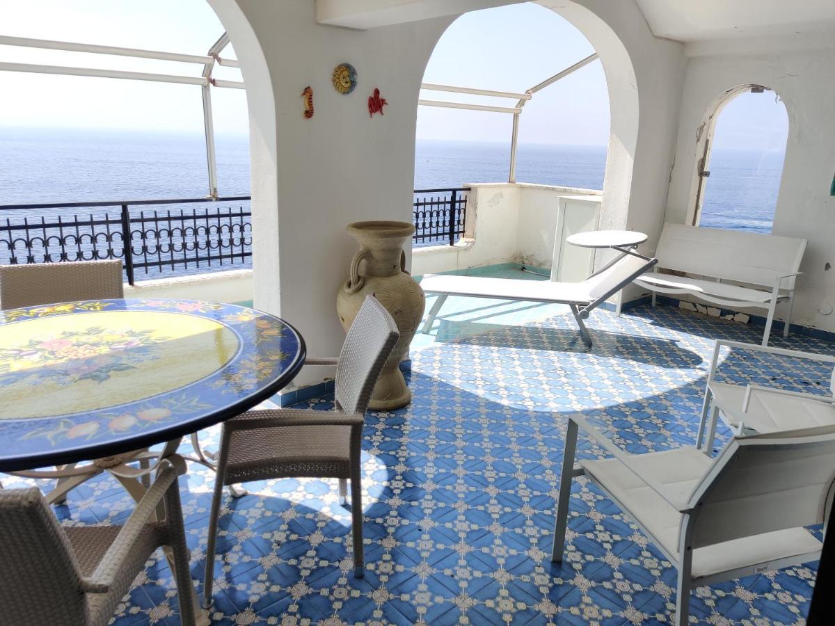 Appartamento Casa La Scogliera Praiano Esterno foto