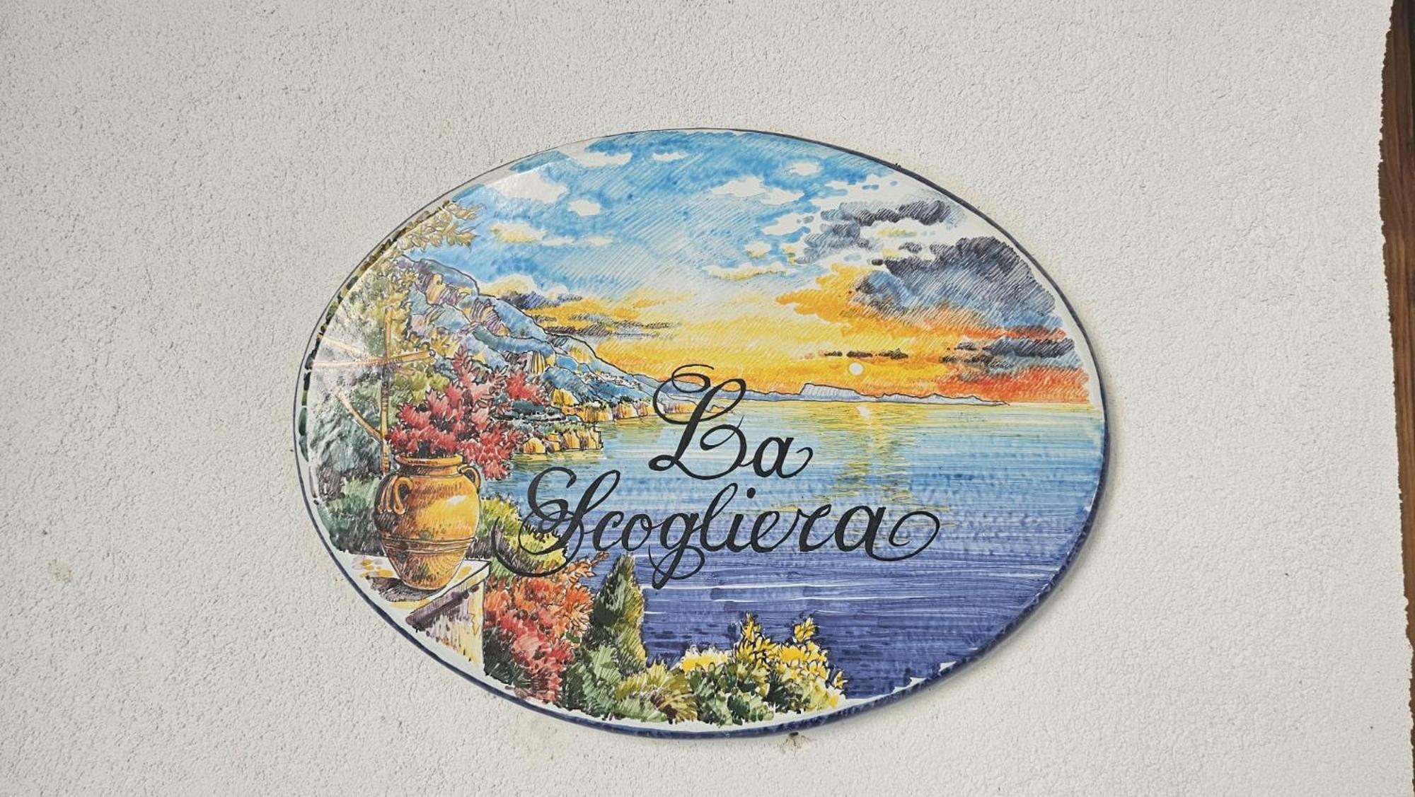 Appartamento Casa La Scogliera Praiano Esterno foto