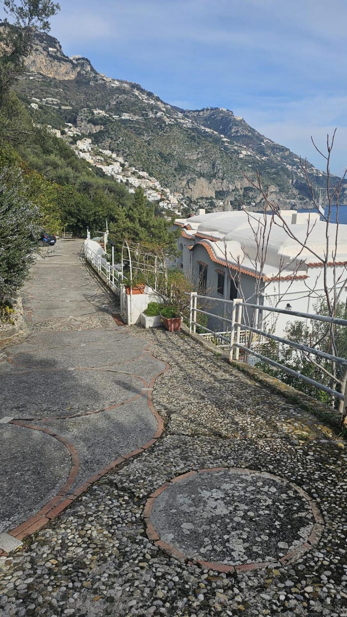 Appartamento Casa La Scogliera Praiano Esterno foto